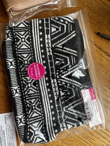 NEW With Bag - Thirty One 31 Reversible Pouch  in Rio Weave - Picture 1 of 2