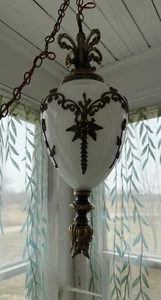 Lampada Swag Vintage anni 60 Hollywood Regency Ottone Vetro Oro Forma Uovo - Foto 1 di 24