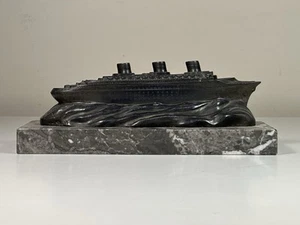 RARO ANTICO FERMACARTE SCULTURA BRONZATO E MARMO SS NORMANDIA OCEAN LINER - Foto 1 di 9