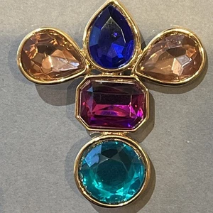 Vintage Buckelstil großes Kreuz mehrfarbig facettiert Kunstschmuck & goldfarbene Brosche Anstecknadel - Bild 1 von 14