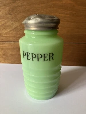 Винтажный жадеит перец шейкер улей Jeannette стекла кухни арт-деко - Изображение 1 из 4