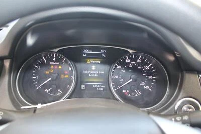 Medidor de velocímetro usado se adapta a: Nissan Rogue Cluster VIN 2015 5 primer dígito construido en EE. UU. Foto 1 de 4