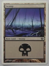MAGIC THE GATHERING MTG 2005 9th EDITION BLACK SWAMP BASIC LAND CARD A