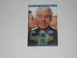 Vater der Braut Teil II Steve Martin Pinback Werbung Pin Button Film - Bild 1 von 2