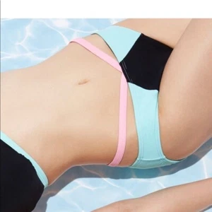 NWT Coco Rave Swimsuit Bikini Bottom Sz M Sarah - Picture 1 of 4
