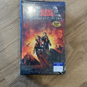 Spy Kids 2: Island of Lost Dreams VHS BRAND NEW - Picture 1 of 3