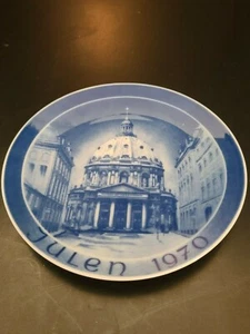 Vintage Julen 1970 Kirke Platten Porcelain Wall Hanging Collector Plate-Germany. - Picture 1 of 7