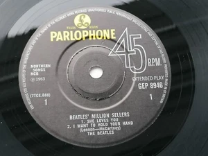 THE BEATLES MILLION SELLERS 1965 UK EP 1980s SOUTHALL PRESSING - Imagen 1 de 9