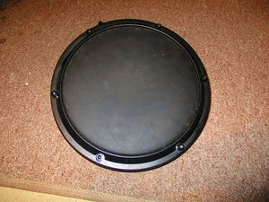 Almohadilla de batería electrónica Alesis DM6 con montaje - Imagen 1 de 2