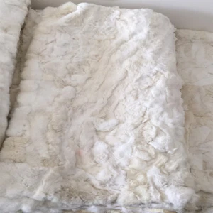 10x White Rex Rabbit hide Skin Throw Fur Blanket Small Piece Patchwork 55x110cm - Picture 1 of 7