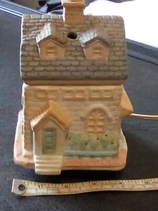 electric oil diffuser House shaped vintage - Picture 1 of 7