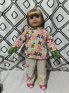 American Girl Gwen Thompson 18" Doll Blonde Bangs Brown Eyes w/Snowboard Outfit - Picture 1 of 16