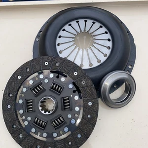 Triumph TR4A,TR5,TR6 Clutch Kit LAYCOCK Cover - Picture 1 of 1