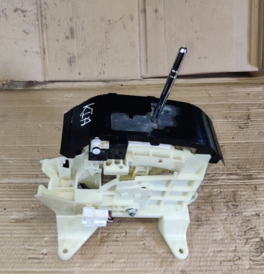 2009-2012 KIA SORENTO MK2 АВТОМАТИЧЕСКИЙ ПЕРЕКЛЮЧАТЕЛЬ ПЕРЕДАЧ 46700-2PXXX - Изображение 1 из 4