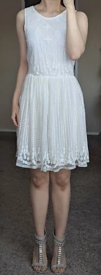 NWT C Russe White Lace Embroidered Sleeveless Knee Length Elastic Waist Dress S - Image 1 of 4