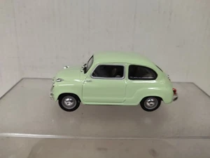 SEAT 600 D 1958 LIGHT GREEN 1:43 SALVAT SOLIDO NO BOX - Imagen 1 de 3