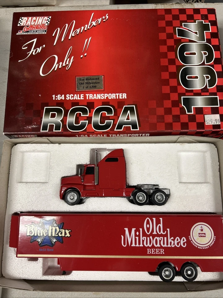 RCCA Tim Richmond Racing 1994 coleccionables Old Milwaukee Transporter 1:64/2500 Foto 1 de 4