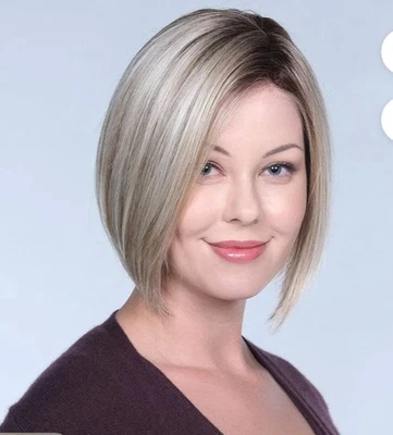 Peluca Woola de BelleTress Nueva con Etiquetas Color Raíz Cerveza Flotador Rubio Bob Foto 1 de 4