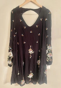 Free People schwarzes Oxford besticktes Kleid Gr. Medium Boho entspannt fließend - Bild 1 von 11