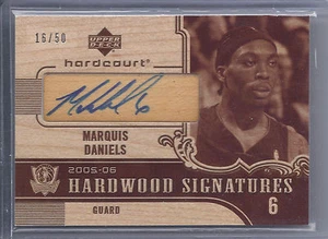 2005-2006 Hardcourt Marquis Daniels Mavericks Hardwood Signatures Card #16/50 - Afbeelding 1 van 2