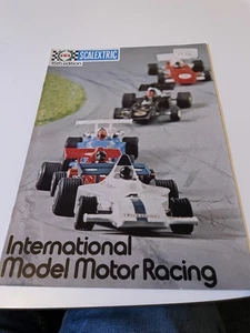 SCALEXTRIC ELECTRIC SLOT CAR RACING 15. AUFLAGE PRODUKTPALETTE KATALOG - Bild 1 von 7