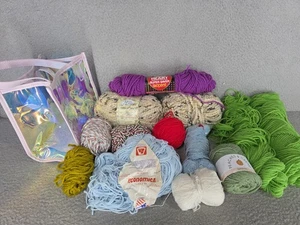 Lotto filati matassine palline resti scarti colori assortiti per lo più acrilico - Foto 1 di 13