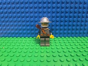 Lego Crown Knight Minifigure 7094 cas361 Castle Fantasy Era CMF Lot Rare Retired