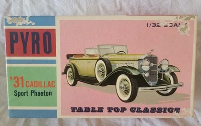 Vintage Pyro 1931 Cadillac Sport Phaeton Table Top Classics 1/32nd Scale kit - Image 1 of 4