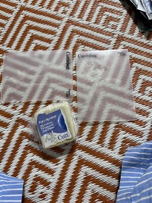 Cuttlebug Lot Provo Craft Of 2 Disney Tinker Bell Embossing Folders & Alphabet - Image 1 of 4