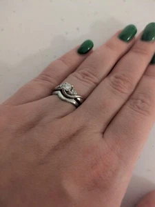 Engagement and Wedding ring set 18ct white gold with diamonds - Picture 1 of 7