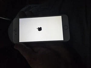 Apple iPhone 6s For Parts Or Repair - Picture 1 of 4