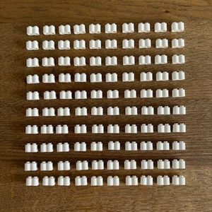 LEGO Palisade Stein 1x2 (Teil 30136) 100 Stück, WEISS, KOSTENLOSER UK-Versand - Bild 1 von 2