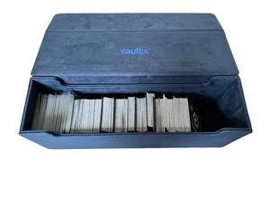 Lorcana Kartenset in "vaultx" Premium Karten Box I Gewöhnliche & Ungewöhnliche - Bild 1 von 2