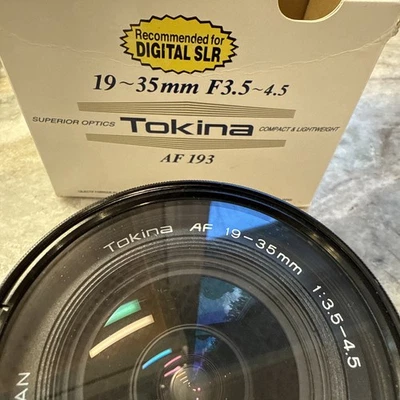 Tokina AF 19-35 mm f/3,5-4,5 para Pentax Foto 1 de 4