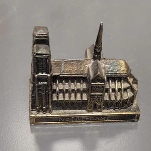 Notre Dame Kathedrale Metall Statue Figur 2,5" x 3" - Bild 1 von 4