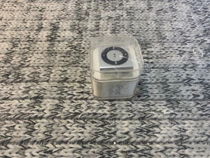 Apple iPod shuffle 4th Generation Silver Silver (2 GB) Open Box New - Picture 1 of 3