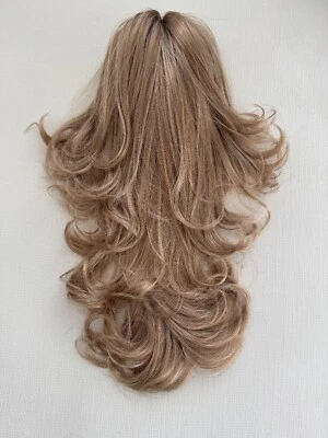 Women Blonde Synthetic Hairpiece Claw Clip-In Ponytail Layered 16 Inches - Image 1 of 4
