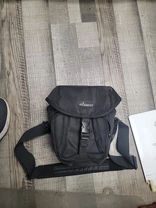 Promaster Padded Black Nylon Camera Case with Shoulder Strap Great Condition - Picture 1 of 5