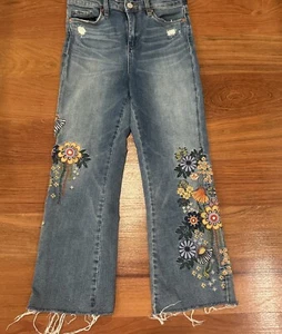 BLANK NYC Jeans ausgefranster Saum Blumen bestickt tolle Jones 28 High Rise Crop - Bild 1 von 11