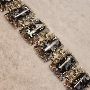 Lucite Confetti Bracelet - Picture 1 of 6