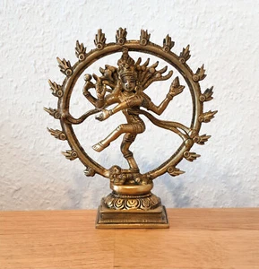 Nataraja Figur aus Messing, die tanzende Shiva, stehend - Bild 1 von 3