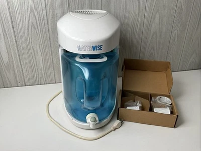 Waterwise Countertop Water Distiller Purifier - Model 9000 - With Jug - Image 1 of 4