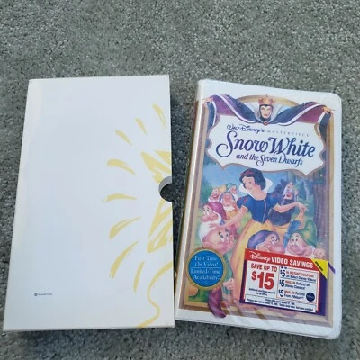 Walt Disney's Snow White and the Seven Dwarfs Masterpiece Collection VHS #1524 - Image 1 of 4