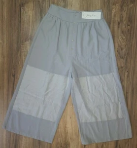Tommy Lynn London Pantalones Cortos Pierna Ancha Cintura Alta Gris con Paneles Transparentes Pequeños Nuevos con Etiquetas - Imagen 1 de 5