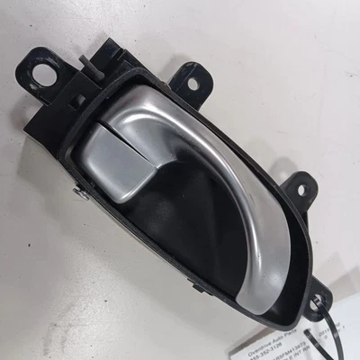 Manija de puerta interior interior trasero pasajero derecho INFINITI Q50 2014 2015 2016  Foto 1 de 4