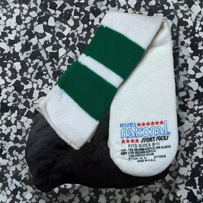 "Calcetines de tubo deportivos Russell National de colección nuevos con etiquetas rayas acrílico verde años 90 8-11 17"" EE. UU. Foto 1 de 4