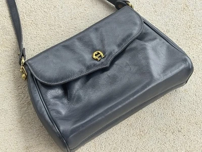 Bolso Bandolera Corto Etienne Aigner Vintage Cuero Azul Marino Hombro Largo Foto 1 de 4