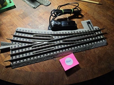 #60 REMOTE RIGHT SWITCH, LIONEL, FAST TRACK, O GUAGE, SEE PHOTOS - Image 1 of 4