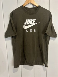 Nike Air Chunky Logo Shirt Herren Air Your Sole Dunkel Olivgrün Aktiv Sommer M - Bild 1 von 9