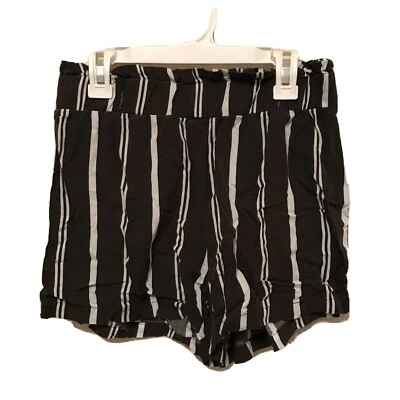 Pantalones Cortos Para Mujer Jr. Juniors CHARLOTTE RUSSE Rayas Fluidos, Talla S Foto 1 de 3